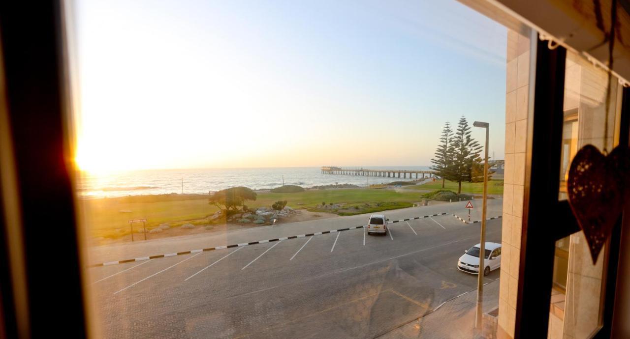 Beachfront Apartment @ Morleenpark Unit 11 ซวาคอปมุนด์ ภายนอก รูปภาพ